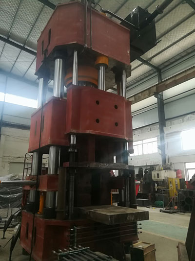 1000t四柱液壓機(jī)