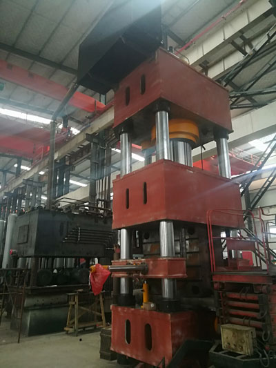 1000t四柱液壓機(jī)